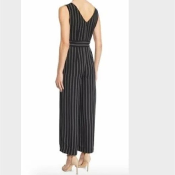 ⭐️MaxStudio,Instantly Slimming V-Neck Pantsuit,Firm Price,Adorable MSRP $130 - Picture 3 of 9